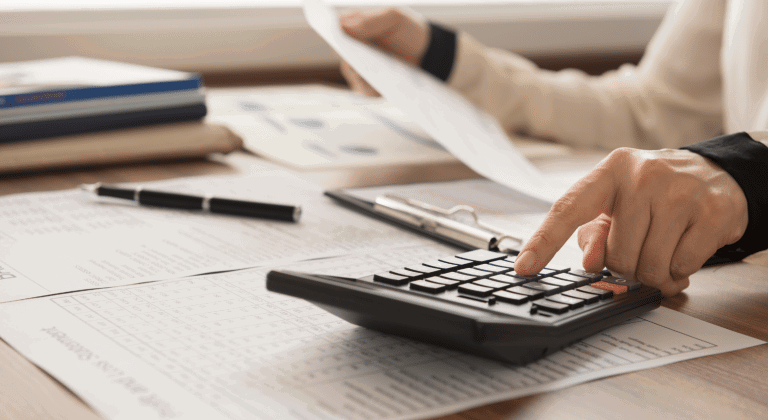Accountancy Tutor - Plymouth & Online